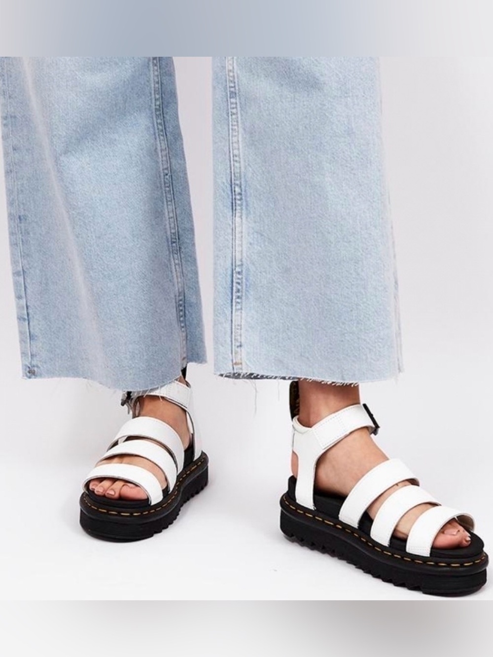 Dr. Martens Blaire White Leather Chunky
Platform Sandals - Size US 8